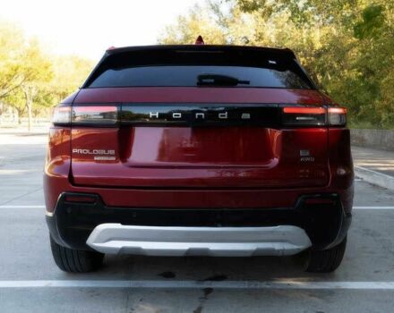 Червоний Хонда Інша, об'ємом двигуна 0 л та пробігом 27 тис. км за 20000 $, фото 4 на Automoto.ua