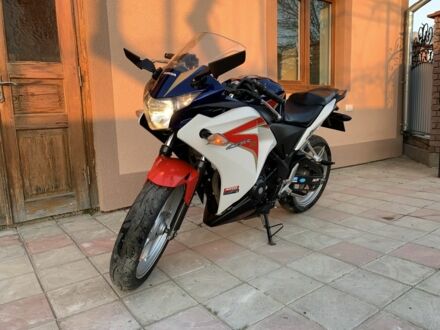 Хонда Інша, об'ємом двигуна 0.25 л та пробігом 0 тис. км за 2750 $, фото 1 на Automoto.ua