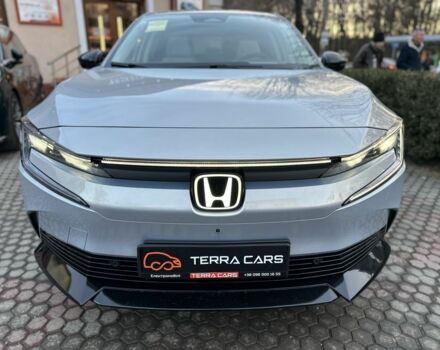 Сірий Хонда Інша, об'ємом двигуна 0 л та пробігом 1 тис. км за 20000 $, фото 1 на Automoto.ua