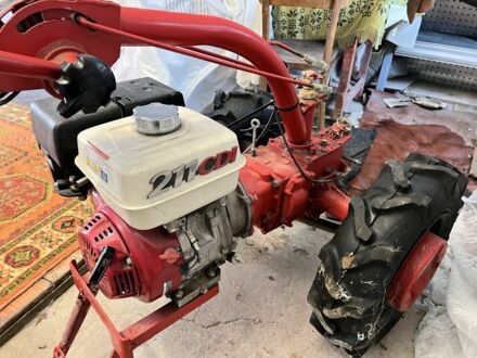 Красный Хонда ЕМ, объемом двигателя 0.27 л и пробегом 5 тыс. км за 1182 $, фото 1 на Automoto.ua