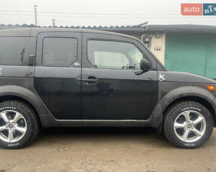 Чорний Хонда Елемент, об'ємом двигуна 2.4 л та пробігом 228 тис. км за 8500 $, фото 1 на Automoto.ua