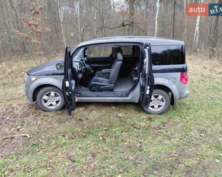Черный Хонда Элемент, объемом двигателя 2.4 л и пробегом 230 тыс. км за 7600 $, фото 5 на Automoto.ua