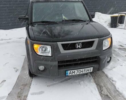 Чорний Хонда Елемент, об'ємом двигуна 2.4 л та пробігом 205 тис. км за 7300 $, фото 1 на Automoto.ua