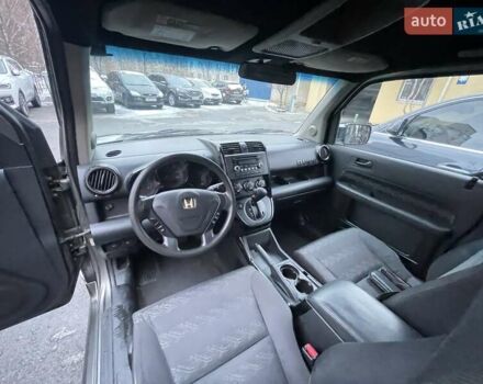 Серый Хонда Элемент, объемом двигателя 2.35 л и пробегом 128 тыс. км за 10900 $, фото 8 на Automoto.ua