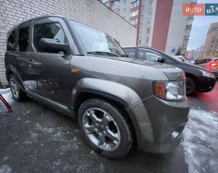 Серый Хонда Элемент, объемом двигателя 2.35 л и пробегом 128 тыс. км за 10900 $, фото 1 на Automoto.ua