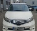 Белый Хонда Элизион, объемом двигателя 2.4 л и пробегом 135 тыс. км за 9500 $, фото 2 на Automoto.ua