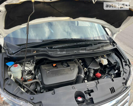 Білий Хонда Елізіон, об'ємом двигуна 2.4 л та пробігом 85 тис. км за 13800 $, фото 92 на Automoto.ua