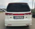 Белый Хонда Элизион, объемом двигателя 2.4 л и пробегом 134 тыс. км за 12500 $, фото 2 на Automoto.ua