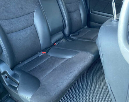 Серый Хонда Элизион, объемом двигателя 2.4 л и пробегом 165 тыс. км за 11500 $, фото 33 на Automoto.ua