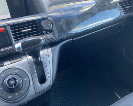 Серый Хонда Элизион, объемом двигателя 2.4 л и пробегом 165 тыс. км за 11500 $, фото 6 на Automoto.ua