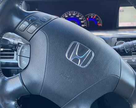 Серый Хонда Элизион, объемом двигателя 2.4 л и пробегом 165 тыс. км за 11500 $, фото 4 на Automoto.ua