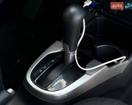 Хонда ФИТ 2014 в Киеве на Automoto.ua Белый Хонда ФИТ, объемом двигателя 1.5 л и пробегом 94 тыс. км за 10500 $, фото 23 на Automoto.ua