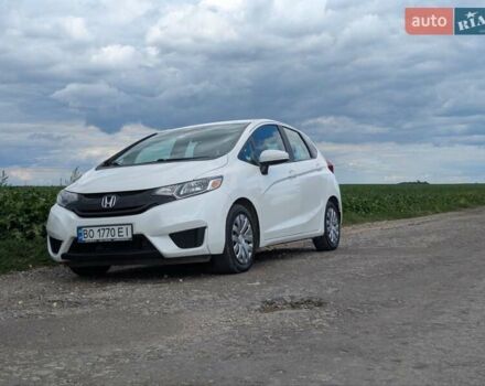 Белый Хонда ФИТ, объемом двигателя 1.5 л и пробегом 180 тыс. км за 8999 $, фото 3 на Automoto.ua