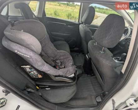 Белый Хонда ФИТ, объемом двигателя 1.5 л и пробегом 180 тыс. км за 8999 $, фото 10 на Automoto.ua