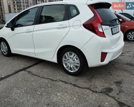 Белый Хонда ФИТ, объемом двигателя 1.5 л и пробегом 49 тыс. км за 11800 $, фото 4 на Automoto.ua