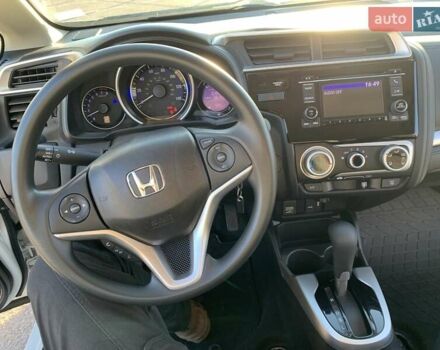 Хонда ФИТ 2016 в Луцке на Automoto.ua Белый Хонда ФИТ, объемом двигателя 1.5 л и пробегом 20 тыс. км за 11200 $, фото 10 на Automoto.ua