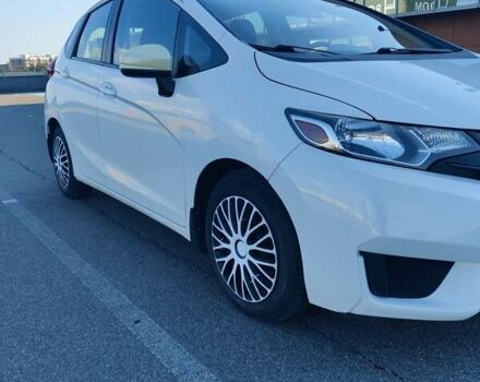 Белый Хонда ФИТ, объемом двигателя 1.5 л и пробегом 100 тыс. км за 11950 $, фото 12 на Automoto.ua