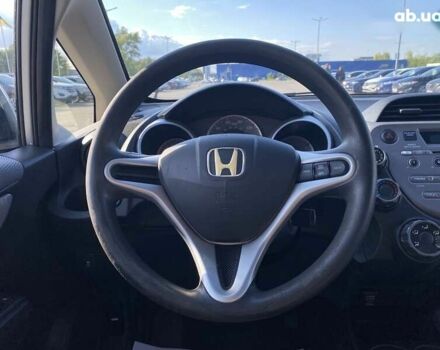 Хонда ФИТ, объемом двигателя 1.5 л и пробегом 130 тыс. км за 7400 $, фото 16 на Automoto.ua
