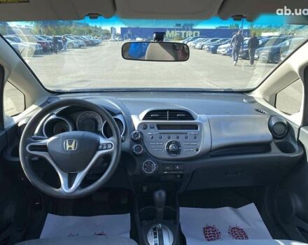 Хонда ФИТ, объемом двигателя 1.5 л и пробегом 130 тыс. км за 7400 $, фото 15 на Automoto.ua