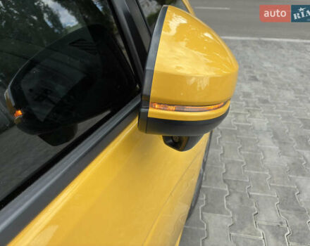 Желтый Хонда ФИТ, объемом двигателя 1.5 л и пробегом 135 тыс. км за 12500 $, фото 12 на Automoto.ua