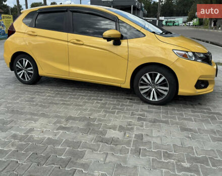 Желтый Хонда ФИТ, объемом двигателя 1.5 л и пробегом 137 тыс. км за 12000 $, фото 3 на Automoto.ua