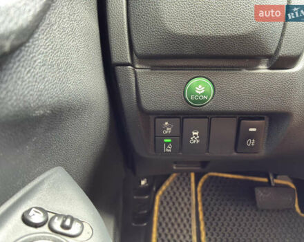 Желтый Хонда ФИТ, объемом двигателя 1.5 л и пробегом 135 тыс. км за 12500 $, фото 31 на Automoto.ua