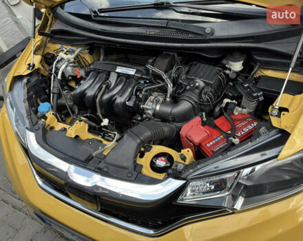 Желтый Хонда ФИТ, объемом двигателя 1.5 л и пробегом 137 тыс. км за 12000 $, фото 13 на Automoto.ua