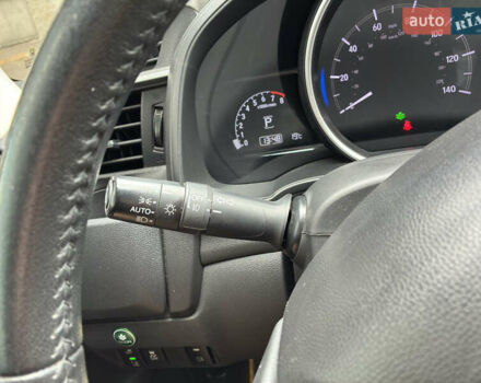 Желтый Хонда ФИТ, объемом двигателя 1.5 л и пробегом 135 тыс. км за 12500 $, фото 27 на Automoto.ua