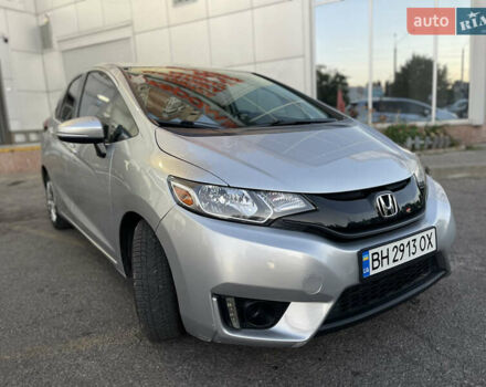 Сірий Хонда ФІТ, об'ємом двигуна 1.5 л та пробігом 75 тис. км за 10000 $, фото 4 на Automoto.ua