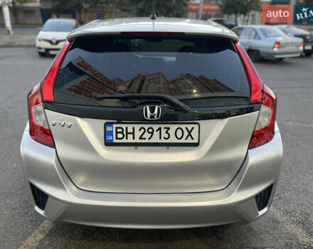 Сірий Хонда ФІТ, об'ємом двигуна 1.5 л та пробігом 75 тис. км за 10000 $, фото 13 на Automoto.ua