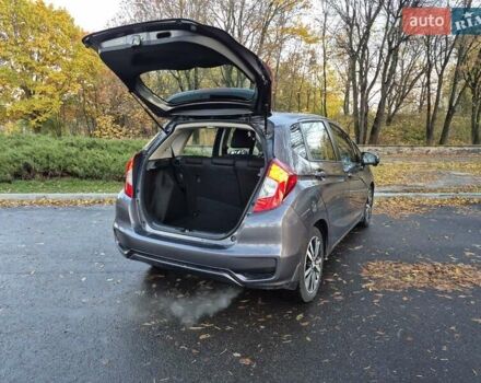 Серый Хонда ФИТ, объемом двигателя 1.5 л и пробегом 45 тыс. км за 11500 $, фото 9 на Automoto.ua