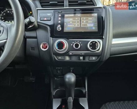 Серый Хонда ФИТ, объемом двигателя 1.5 л и пробегом 45 тыс. км за 11500 $, фото 14 на Automoto.ua