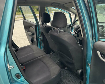 Синий Хонда ФИТ, объемом двигателя 1.5 л и пробегом 223 тыс. км за 7099 $, фото 13 на Automoto.ua