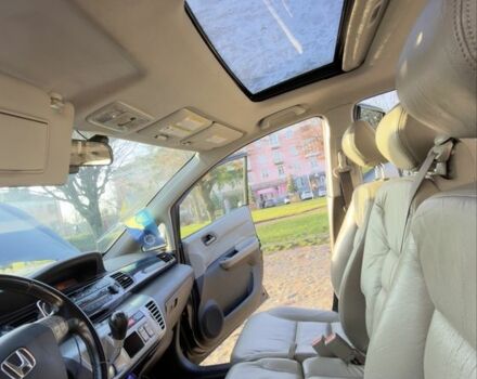 Черный Хонда ФРВ, объемом двигателя 1.8 л и пробегом 300 тыс. км за 7500 $, фото 21 на Automoto.ua