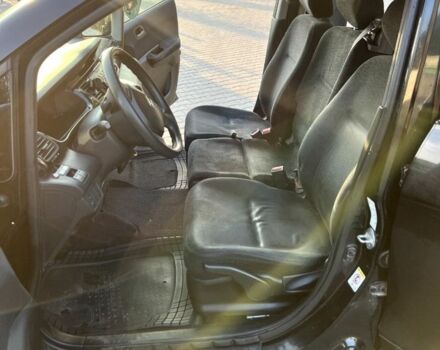 Черный Хонда ФРВ, объемом двигателя 1.7 л и пробегом 292 тыс. км за 4800 $, фото 3 на Automoto.ua