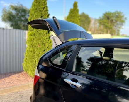 Черный Хонда ФРВ, объемом двигателя 1.7 л и пробегом 292 тыс. км за 4800 $, фото 4 на Automoto.ua