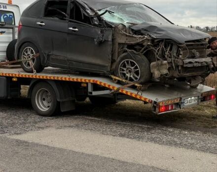 Черный Хонда ФРВ, объемом двигателя 1.8 л и пробегом 3 тыс. км за 2000 $, фото 1 на Automoto.ua