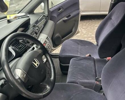Сірий Хонда ФРВ, об'ємом двигуна 2.2 л та пробігом 278 тис. км за 5000 $, фото 4 на Automoto.ua