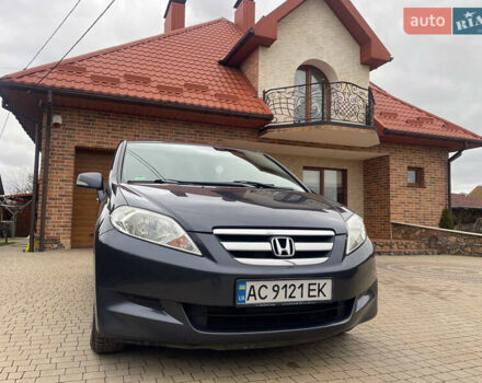 Серый Хонда ФРВ, объемом двигателя 1.7 л и пробегом 270 тыс. км за 5950 $, фото 1 на Automoto.ua