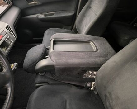 Синій Хонда ФРВ, об'ємом двигуна 2 л та пробігом 300 тис. км за 4700 $, фото 6 на Automoto.ua