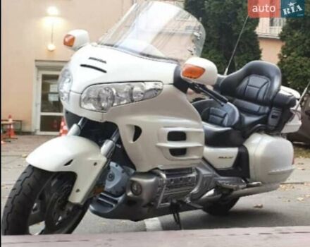 Белый Хонда GL 1800 Gold Wing, объемом двигателя 0 л и пробегом 50 тыс. км за 12000 $, фото 3 на Automoto.ua