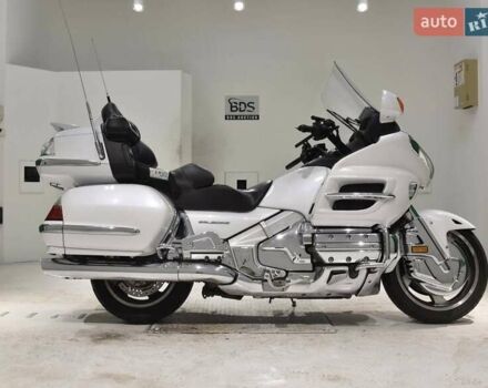 Белый Хонда GL 1800 Gold Wing, объемом двигателя 1.8 л и пробегом 42 тыс. км за 14250 $, фото 51 на Automoto.ua