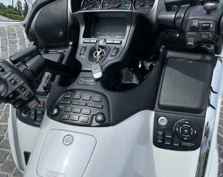 Белый Хонда GL 1800 Gold Wing, объемом двигателя 1.8 л и пробегом 60 тыс. км за 11999 $, фото 8 на Automoto.ua