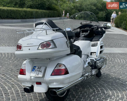 Белый Хонда GL 1800 Gold Wing, объемом двигателя 1.8 л и пробегом 60 тыс. км за 11999 $, фото 4 на Automoto.ua