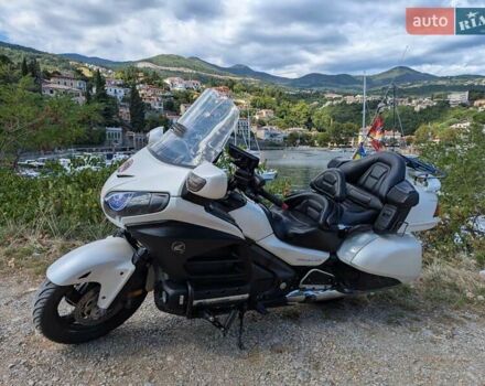Белый Хонда GL 1800 Gold Wing, объемом двигателя 1.83 л и пробегом 194 тыс. км за 12700 $, фото 2 на Automoto.ua