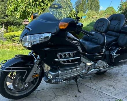 Черный Хонда GL 1800 Gold Wing, объемом двигателя 0 л и пробегом 32 тыс. км за 16000 $, фото 1 на Automoto.ua