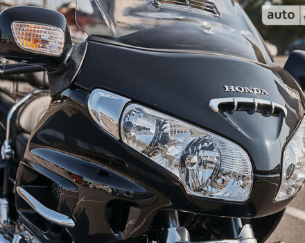Черный Хонда GL 1800 Gold Wing, объемом двигателя 1.8 л и пробегом 40 тыс. км за 15200 $, фото 7 на Automoto.ua