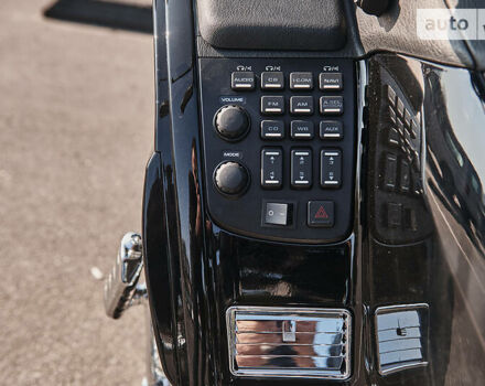 Черный Хонда GL 1800 Gold Wing, объемом двигателя 1.8 л и пробегом 40 тыс. км за 15200 $, фото 11 на Automoto.ua