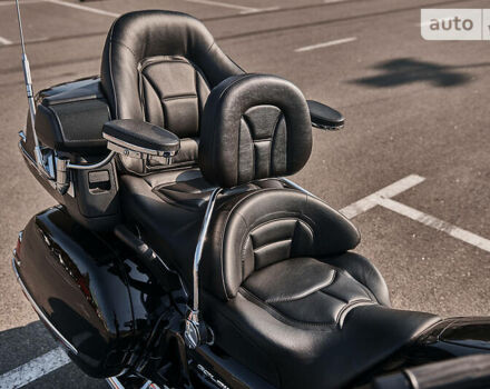 Черный Хонда GL 1800 Gold Wing, объемом двигателя 1.8 л и пробегом 40 тыс. км за 15200 $, фото 1 на Automoto.ua