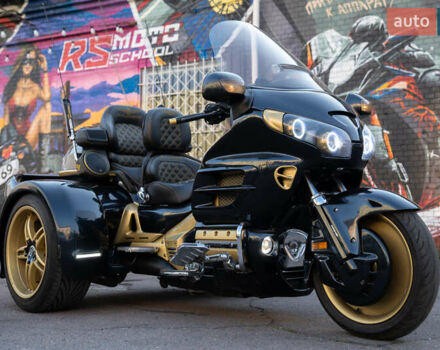Чорний Хонда GL 1800 Gold Wing, об'ємом двигуна 0 л та пробігом 82 тис. км за 18000 $, фото 7 на Automoto.ua